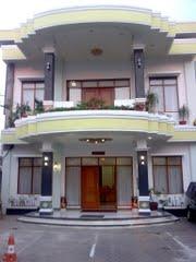 Trio Bandung Hotel Екстериор снимка